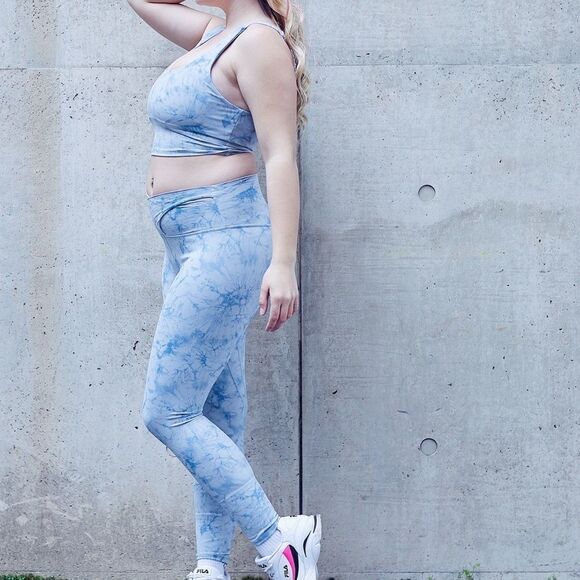 Workout Set  - Picture 2 of 6